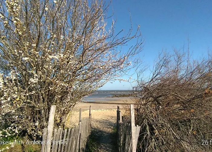 Maison Classee 3* بيت للعطل غوجان-ميستراس