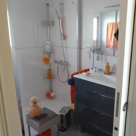 Maison Classee 3* * גוז'אן-מסטרה