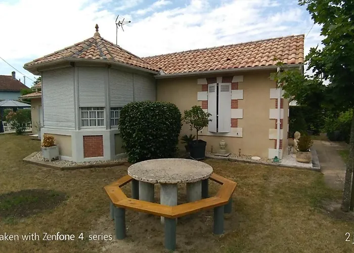 Semesterbostad Maison Classee 3*